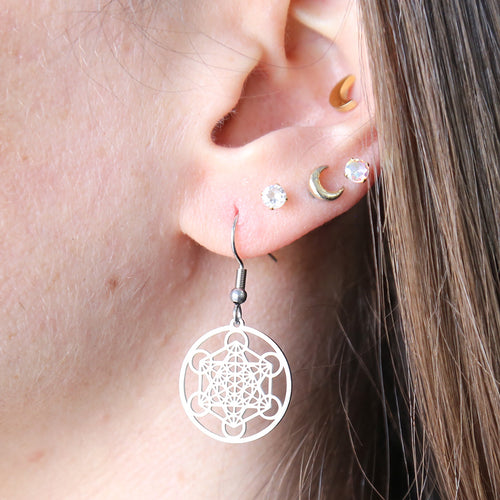boucles d'oreille discrète au symbole géométrique du Metatron en acier inoxydable argenté