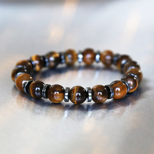 bracelet pour homme sur mesure avec pierre véritable d'oeil de tigre et interperles en pierres naturelles d'hématite