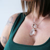 pendentif en pierre naturelle de quartz avec chaine plaqué argent